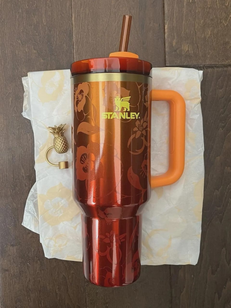 The Stanley 1913 x KAROL G 40 oz Quencher H2.O FlowState Tumbler